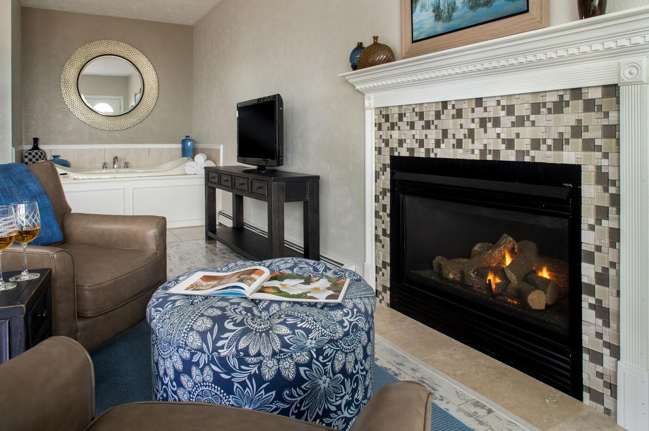 לינה וארוחת בוקר Oscoda Huron House מראה חיצוני תמונה